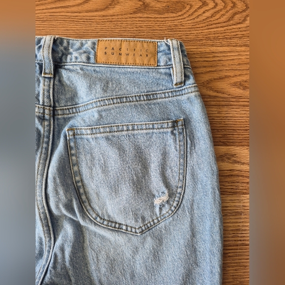 Pacsun Women's Curve High Rise Bootcut Ripped Jeans - Picture 4 of 9